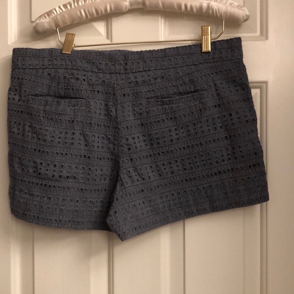 Gap Eyelet Pattern Shorts - Picture 3 of 3